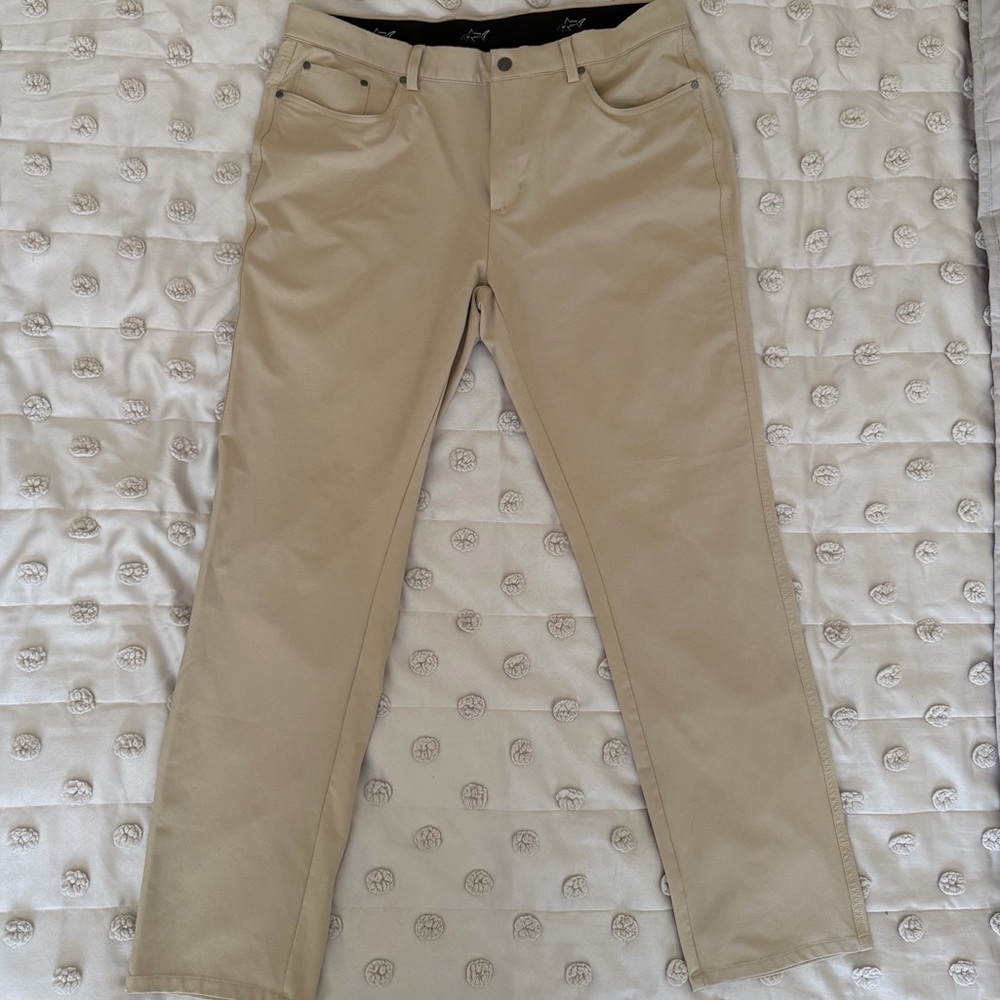 Greg Norman Golf Pants Men’s Lightweight Khaki Performance Pants